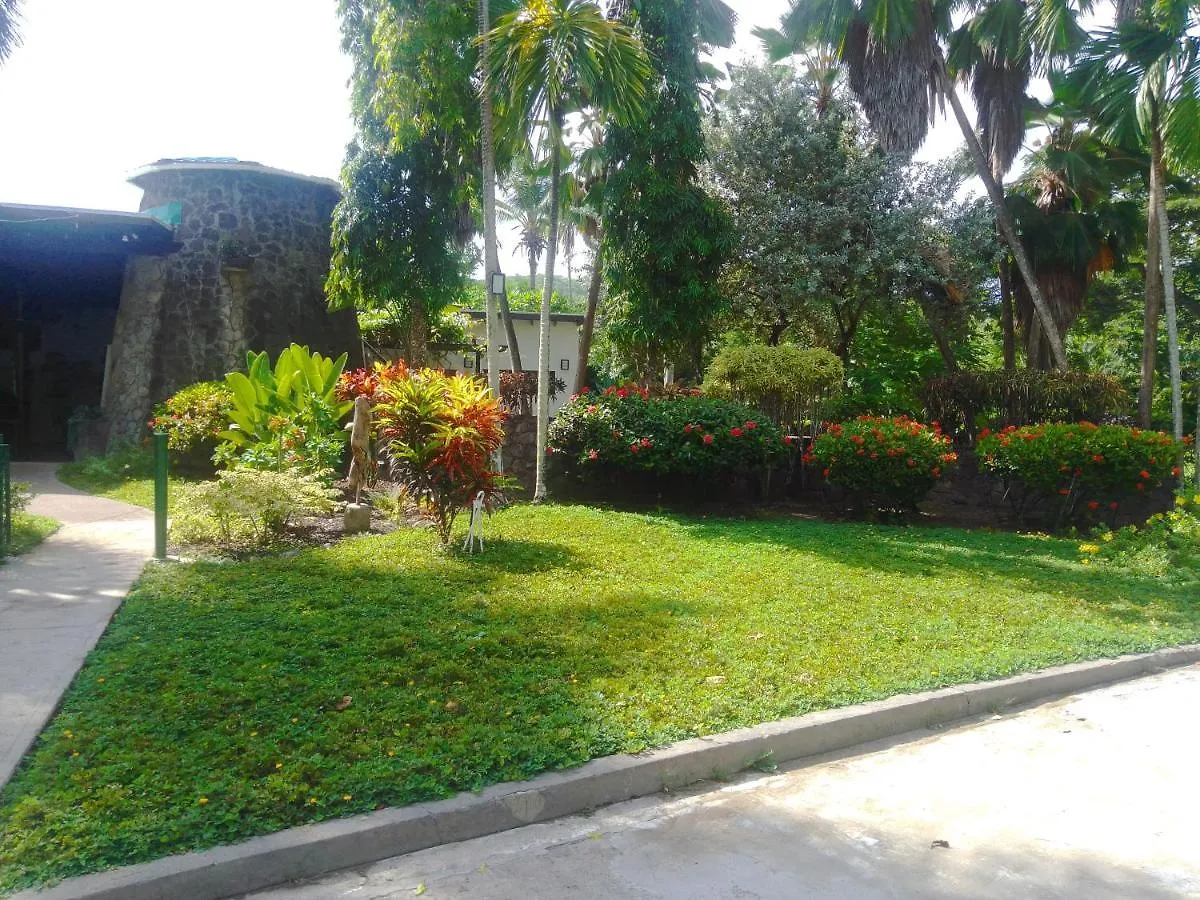 Hotel La Sagesse Hotel, Restaurant And Beach Bar Grenada